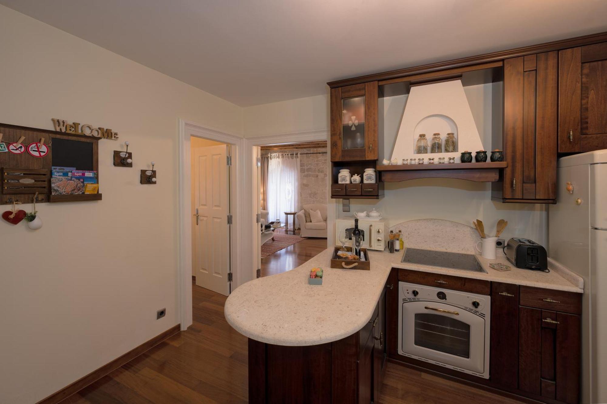 Stone Pearl Heritage Luxury Suite Split Buitenkant foto