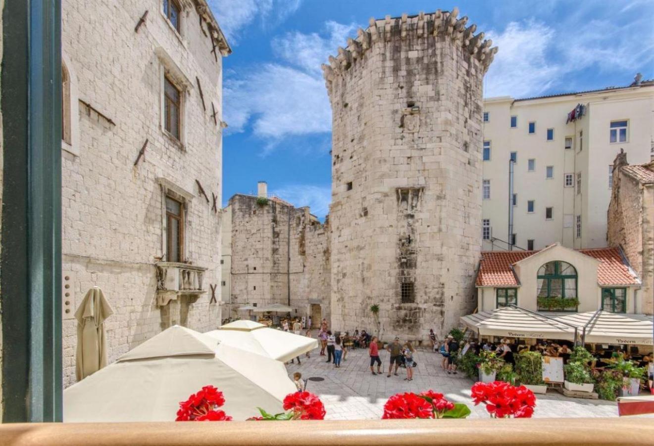 Stone Pearl Heritage Luxury Suite Split Buitenkant foto
