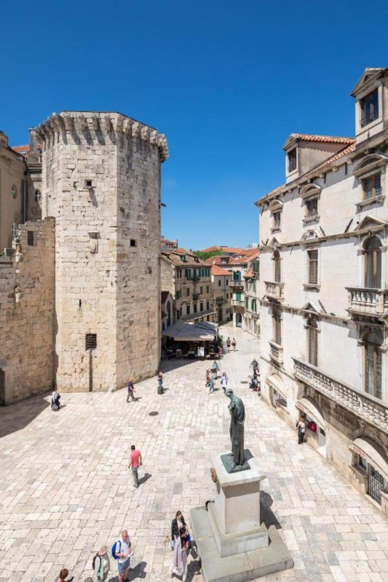 Stone Pearl Heritage Luxury Suite Split Buitenkant foto